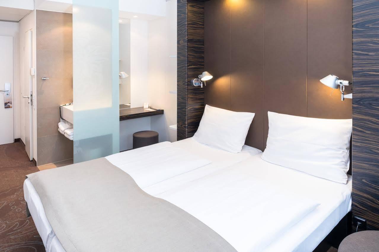 B&B Hotel Muenchen-Putzbrunn Eksteriør bilde