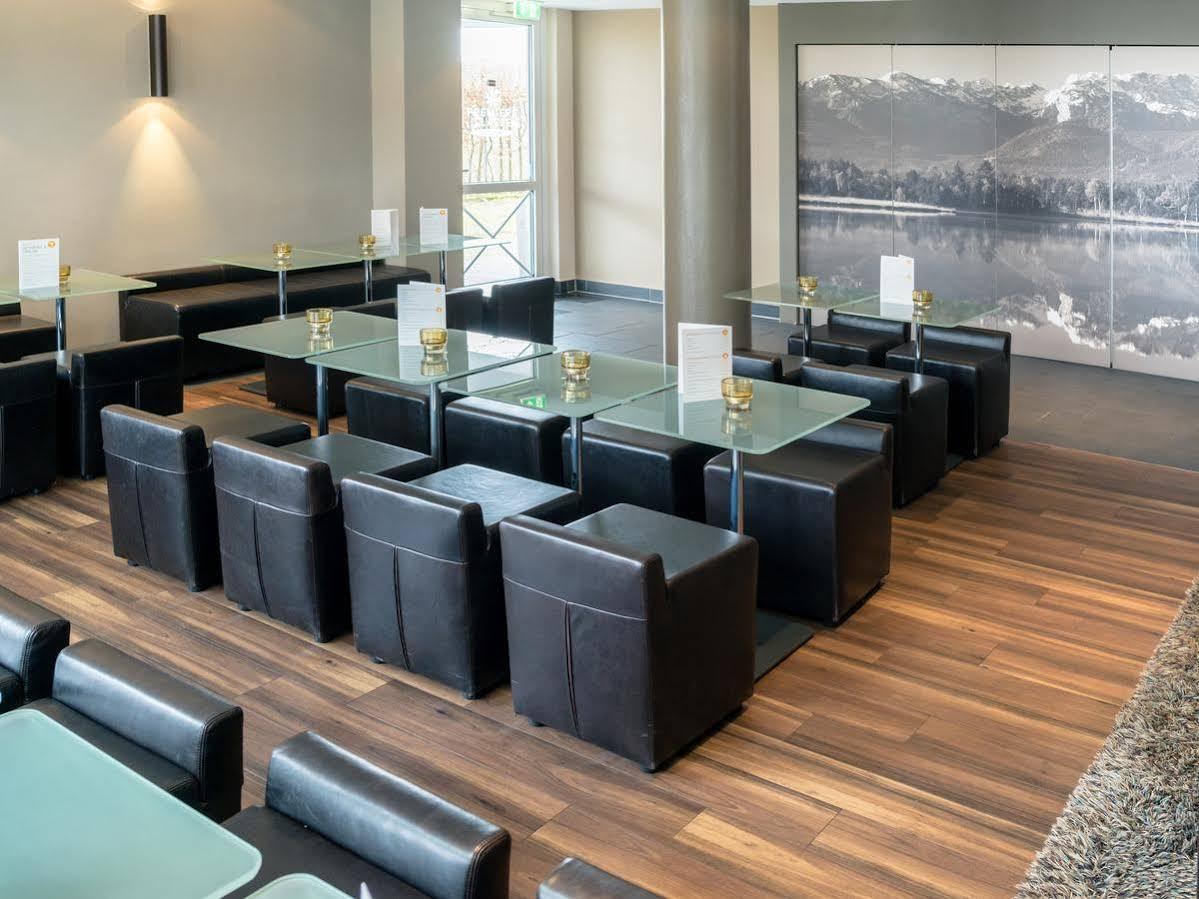 B&B Hotel Muenchen-Putzbrunn Eksteriør bilde
