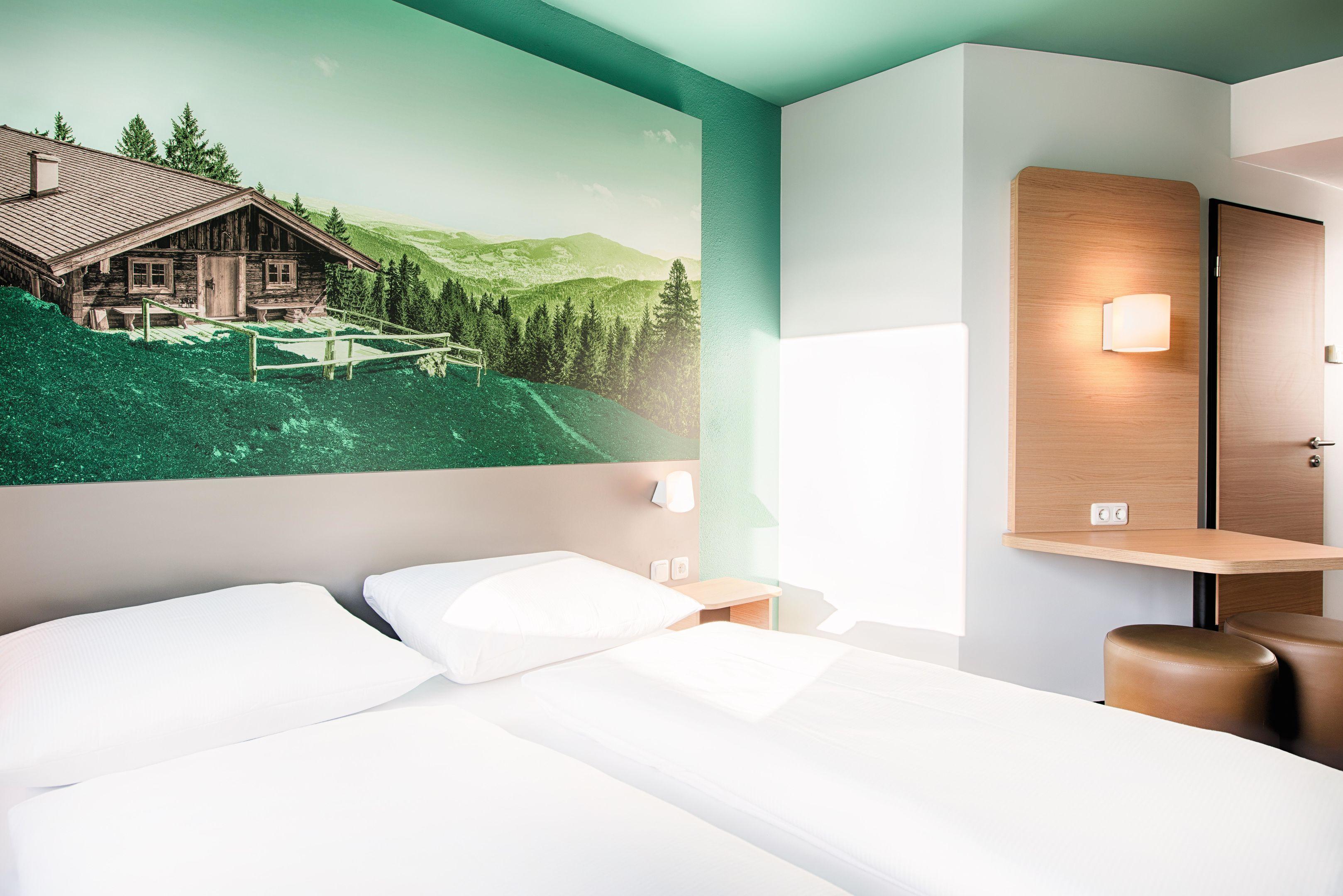 B&B Hotel Muenchen-Putzbrunn Eksteriør bilde
