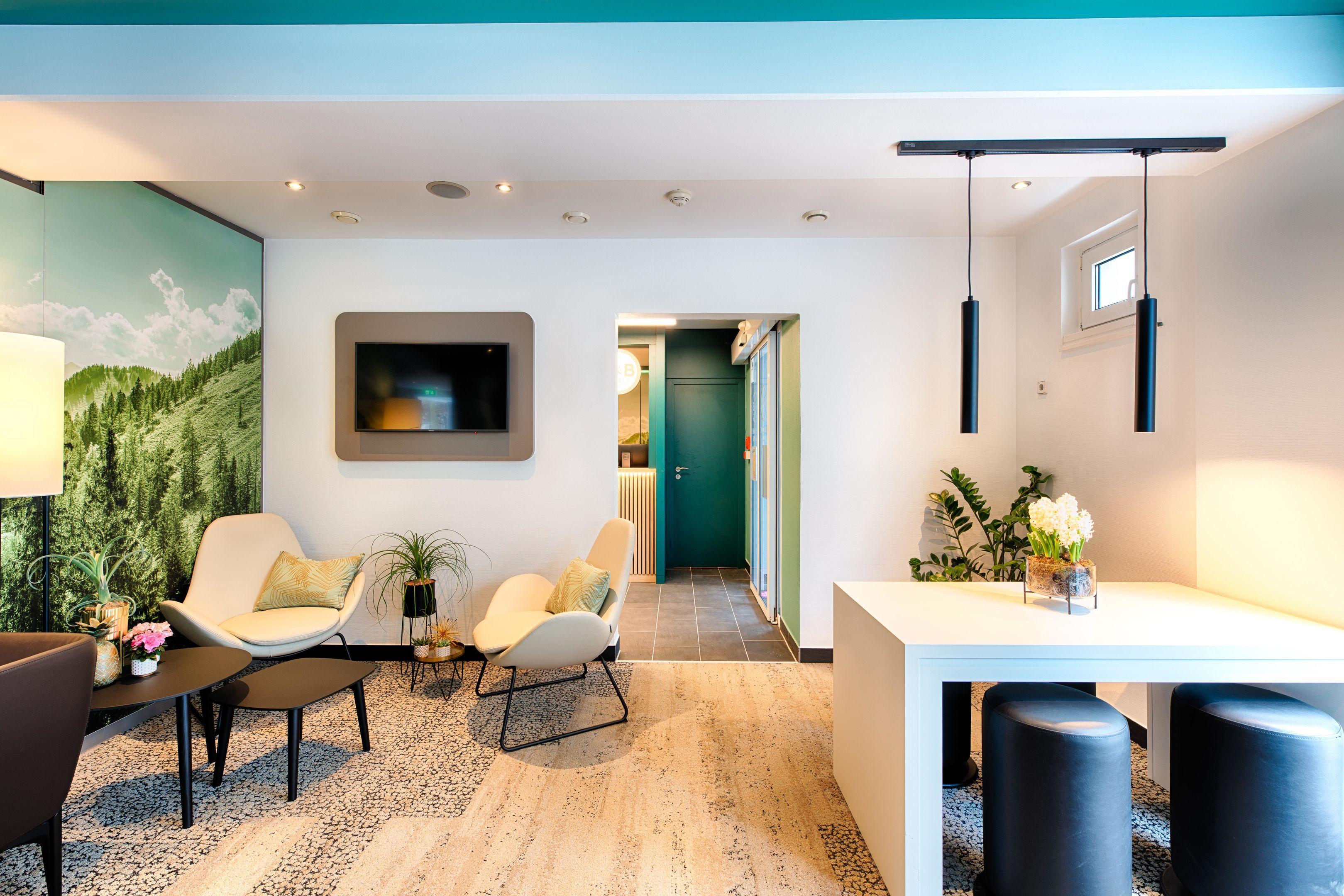 B&B Hotel Muenchen-Putzbrunn Eksteriør bilde